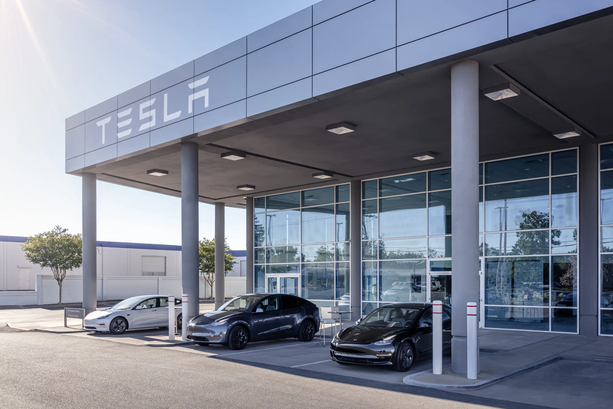 Tesla store. Photo courtesy of the company